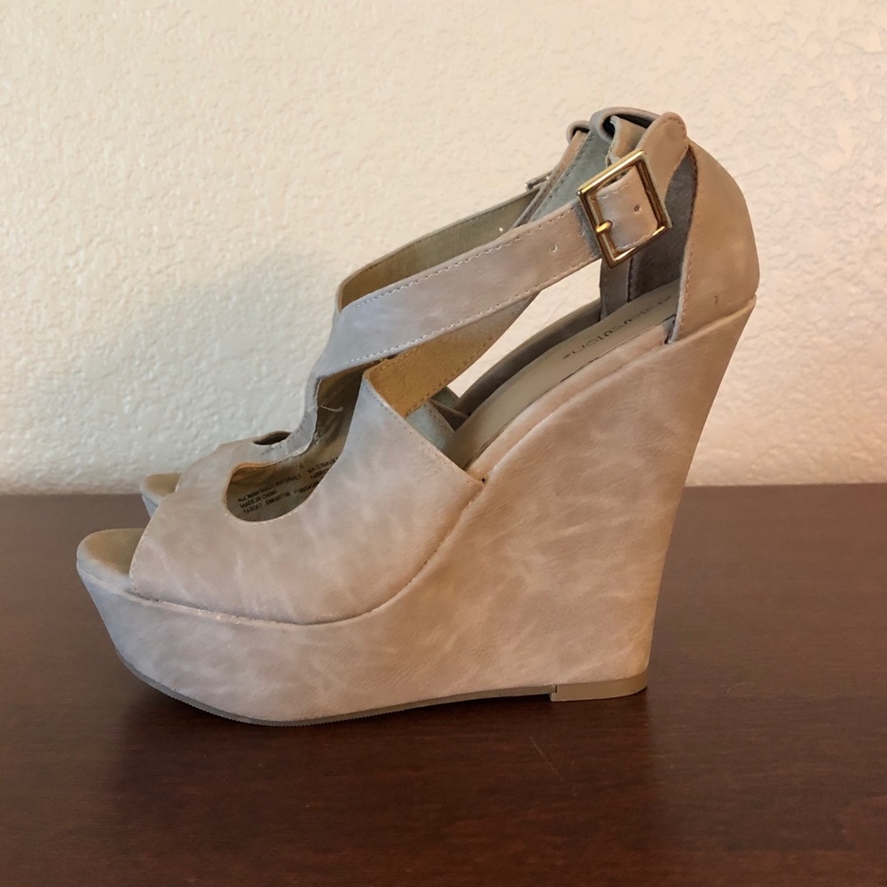 Xhilaration Gray Wedges